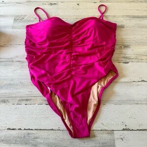 NWT J. Crew BF176 Ruched sweetheart One Piece Swimsuit
Bathing Suit FUCHSIA